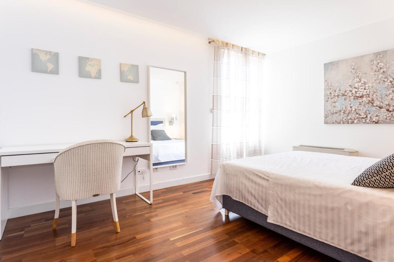 Apartments Blue Maris Znjan Split Bagian luar foto