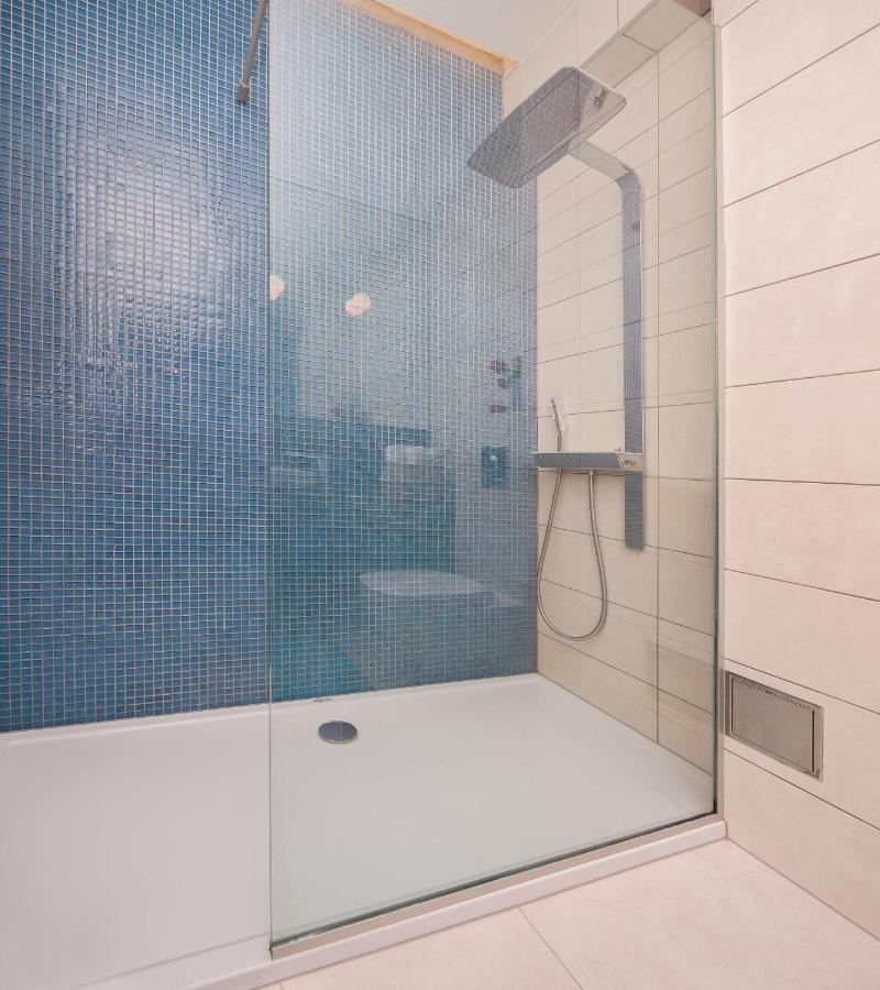 Apartments Blue Maris Znjan Split Ruang foto